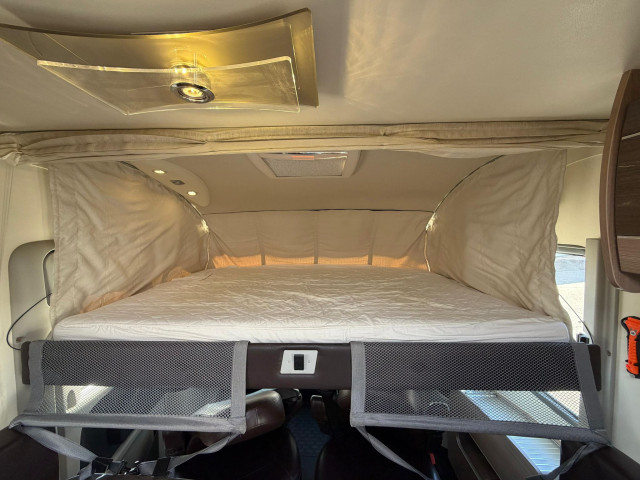 INTEGRAL BURSTNER AVIANO i735