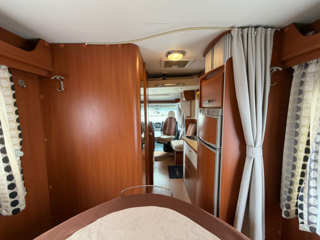 PERFILADA MCLOUIS YEARLING 72 SERIE LIMITEE