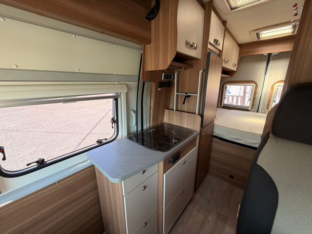 CAMPER WEINSBERG CARABUS