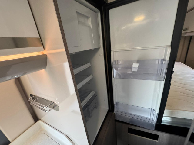 CAMPER CHALLENGER V210 PREMIUM EDITION