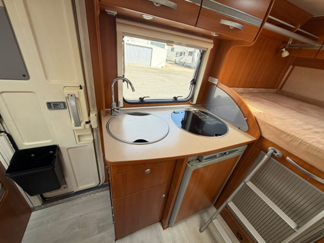 PERFILADA HYMER VAN 5