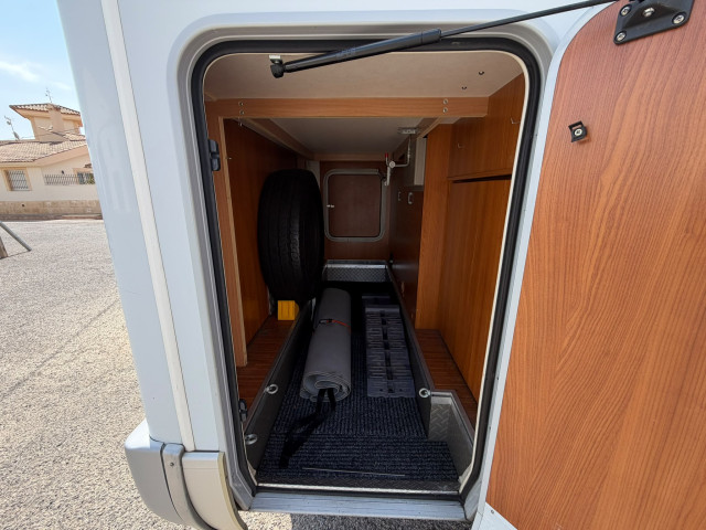 PERFILADA HYMER VAN 5