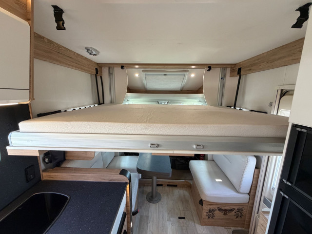 PERFILADA BAVARIA T746 NOMADE