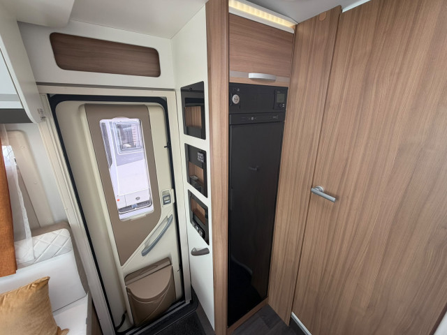 PERFILADA ADRIA MATRIX 670 DC GT EDITION