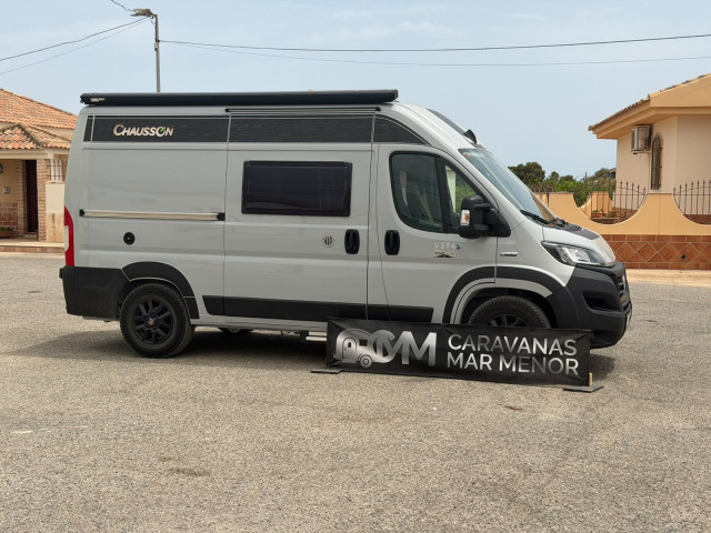 CAMPER CHAUSSON V594S ROADLINE VIP