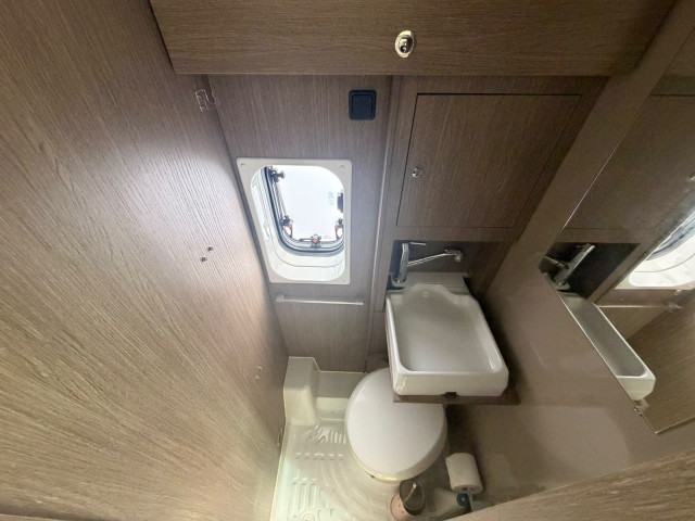 CAMPER CHAUSSON V594S ROADLINE VIP