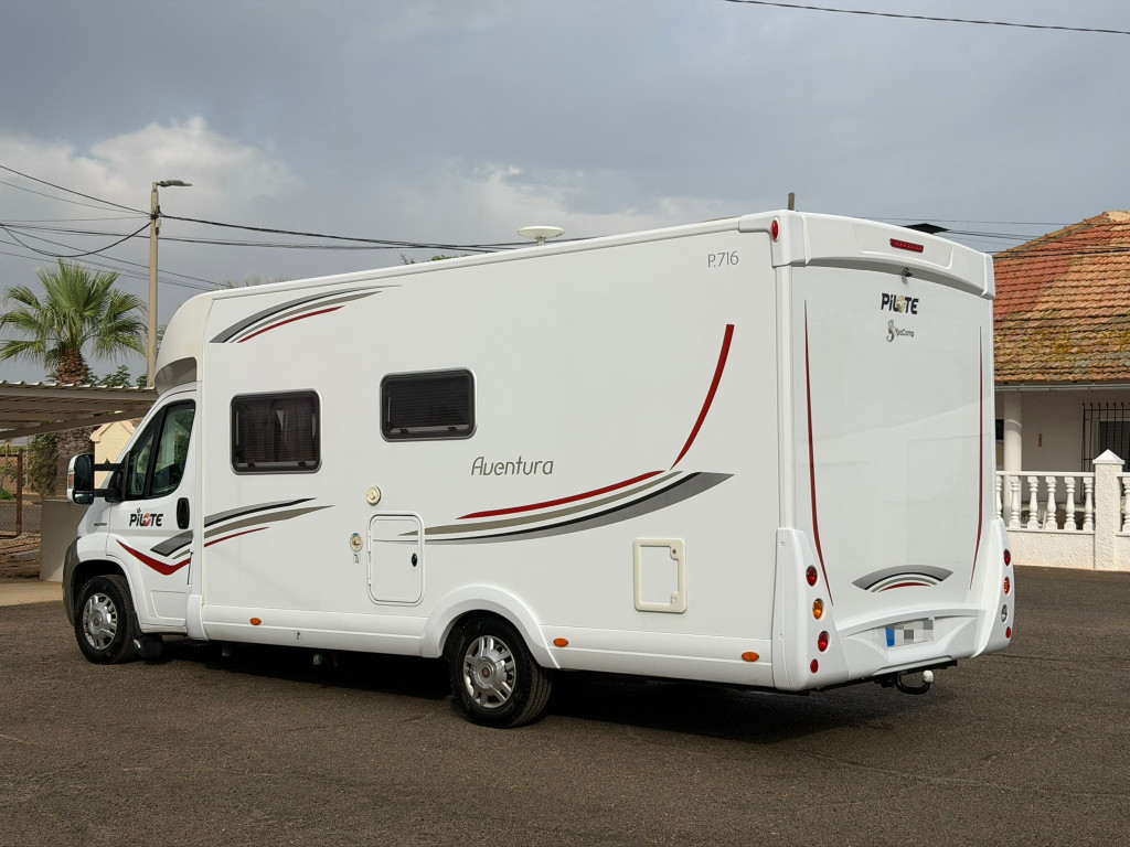 PILOTE P716 AVENTURA 2