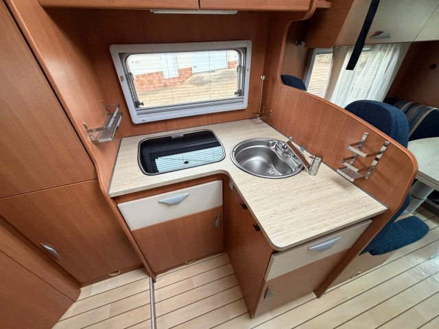 PILOTE P716 AVENTURA