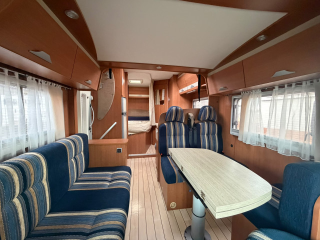PILOTE P716 AVENTURA