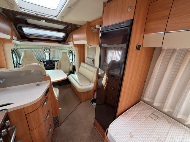 HYMER TRAMP 688SL PERFILADA (2015) 68.000KM 180CV