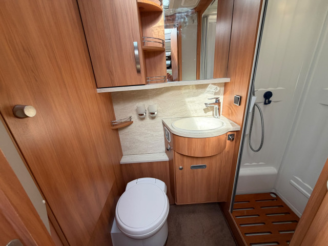 HYMER TRAMP 688SL PERFILADA (2015) 68.000KM 180CV