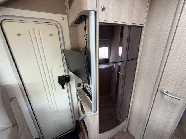 BURSTNER IXEO TIME IT 545 (2013) 82.000KM BAÑO TRASERO