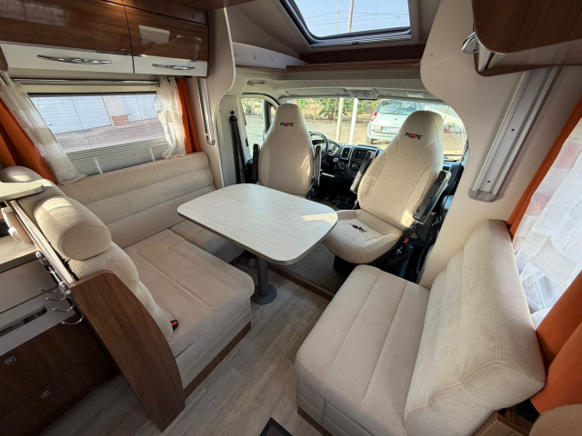 PILOTE P746 SENSATION 4 PLAZAS (2016) (130CV)