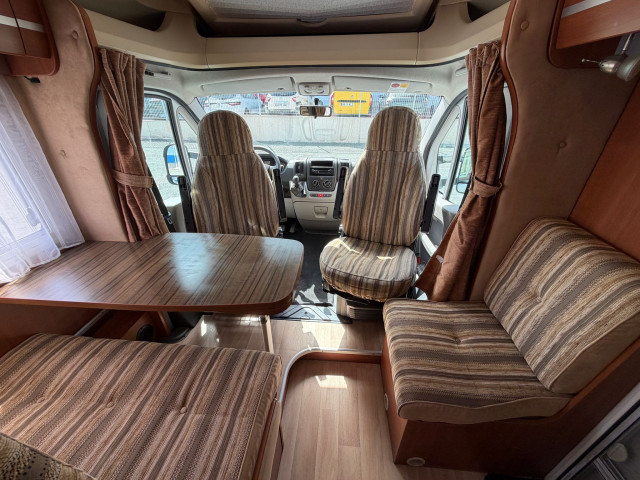 CHAUSSON WELCOME (61.000KM) (2009) CAMA TRANSVERSAL