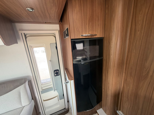 PILOTE P746 ESSENTIAL - 150CV - CAMAS GEMELAS