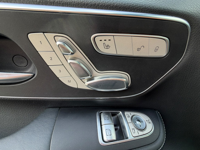 MERCEDES-BENZ V250D 4MATIC LARGA AMG - 7 PLAZAS