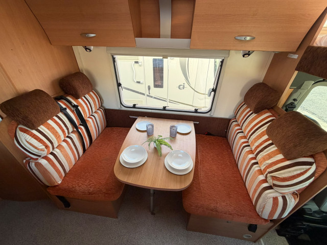 KNAUS SUN TRAVELLER - CAPUCHINA - 6 PLAZAS