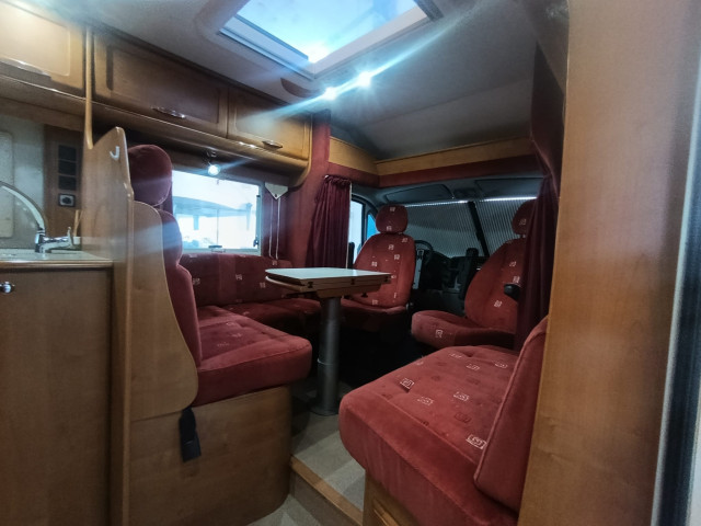 RAPIDO 7099C - CAMA FRANCESA