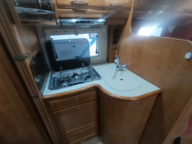 RAPIDO 7099C - CAMA FRANCESA