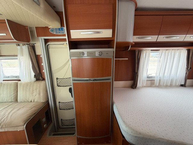 MCLOUIS P700 - CAMA FRANCESA Y BASCULANTE