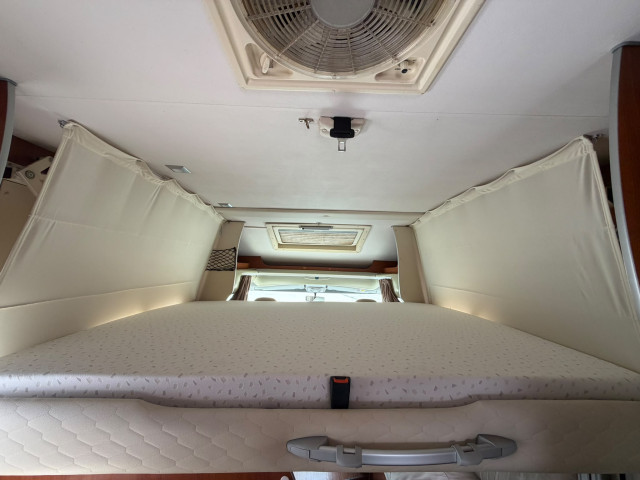MCLOUIS P700 - CAMA FRANCESA Y BASCULANTE