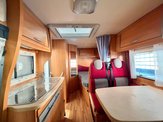 CHAUSSON FLASH 02 - 6 METROS - 4 PLAZAS
