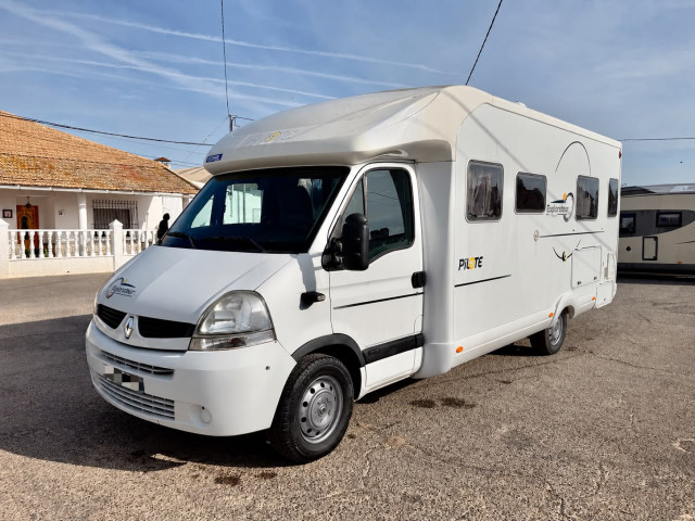 PILOTE ERXPLORATEUR 715 FJ - 53.000 KM