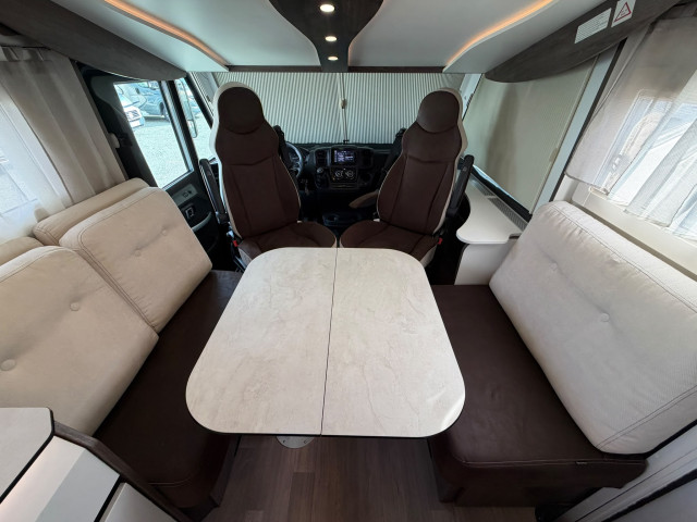 BENIMAR AMPHYTRION 998 - 160CV - 7800KM
