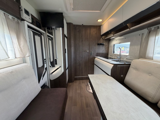 BENIMAR AMPHYTRION 998 - 160CV - 7800KM