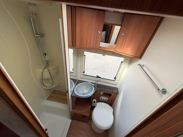 ADRIA CORAL S680 SP - 5 PLAZAS - GAMA ALTA