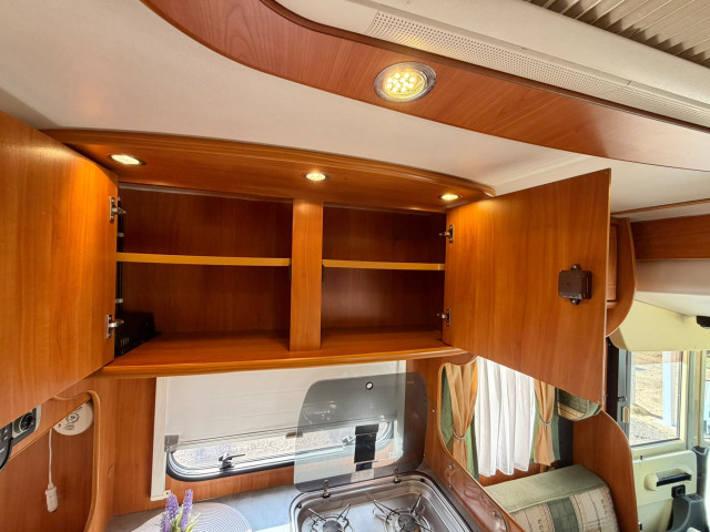 DETHLEFFS GLOBETROTTER ADVANTAGE ELEGANCE