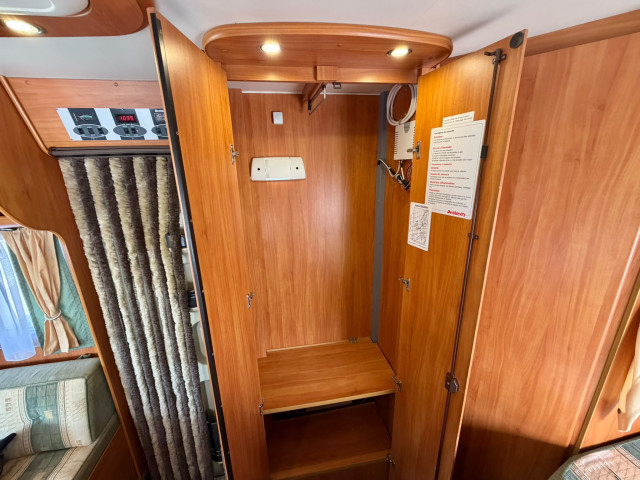 DETHLEFFS GLOBETROTTER ADVANTAGE ELEGANCE