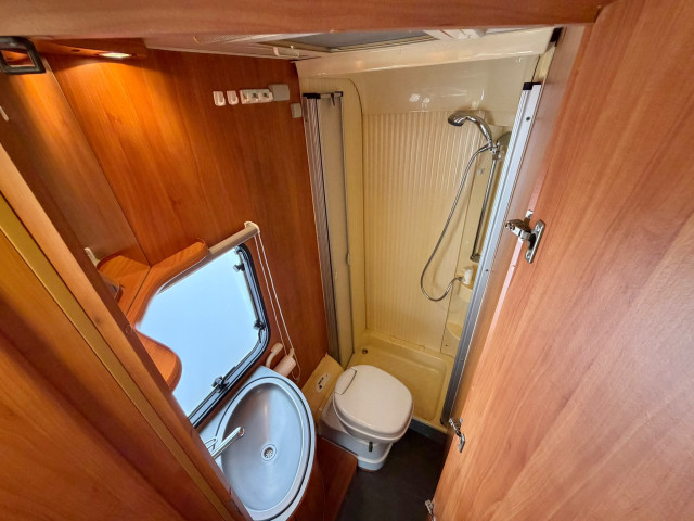 DETHLEFFS GLOBETROTTER ADVANTAGE ELEGANCE