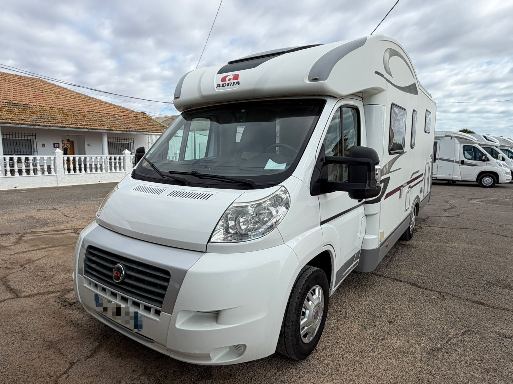 ADRIA MATRIX M670 SC - 2010... 2