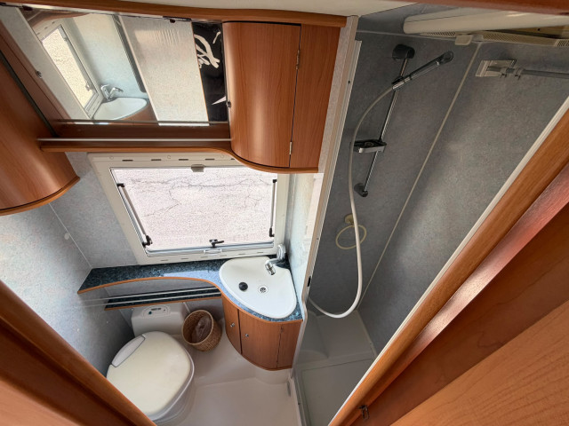 FLEURETTE LE PUFFIN - 36.000KM - AIRE EN HABITÁCULO